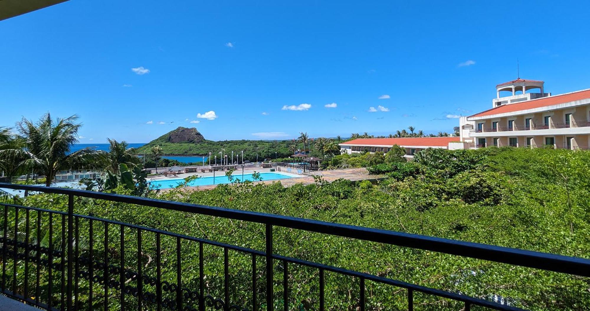 Howard Beach Resort Kenting Esterno foto View of the resort