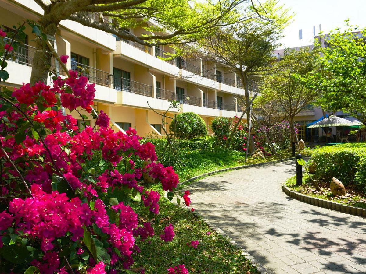 Howard Beach Resort Kenting Esterno foto The campus of the University of Science and Technology of China