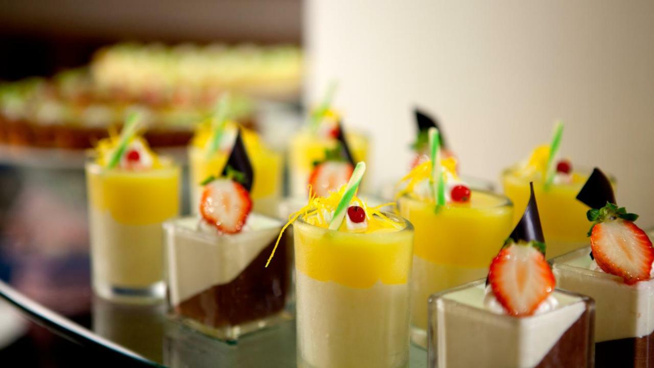 Howard Beach Resort Kenting Esterno foto A dessert